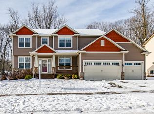 6869 Garland Ln N, Maple Grove, MN 55311