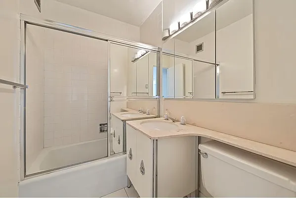 Rented by Artis Network Consulting & Real Estate Services Corp | media 12