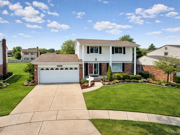 29251 Bon Mar Dr, Warren, MI 48088