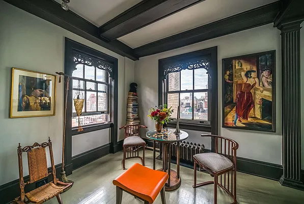 Sold by Compass | media 20