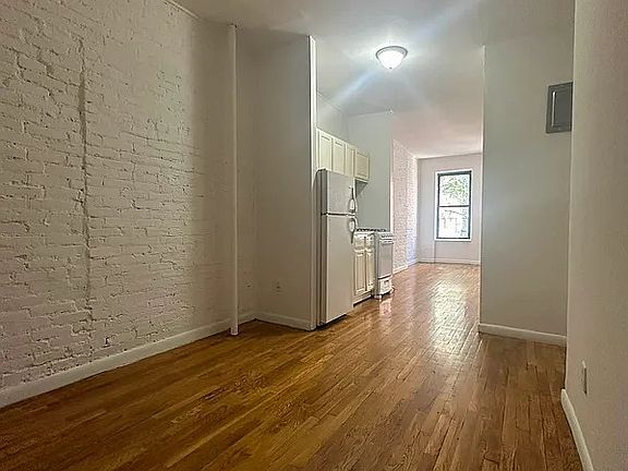 5th image of 1107 1st Ave APT 3A