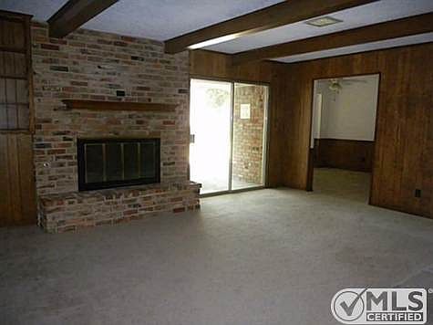 5th image of 1808 Elmhurst Dr