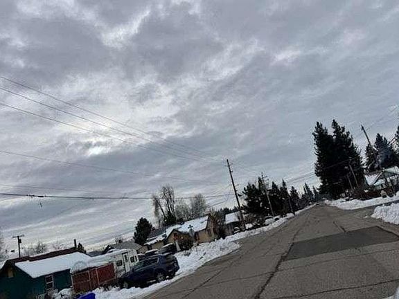 3rd image of 286 Laurel Ln