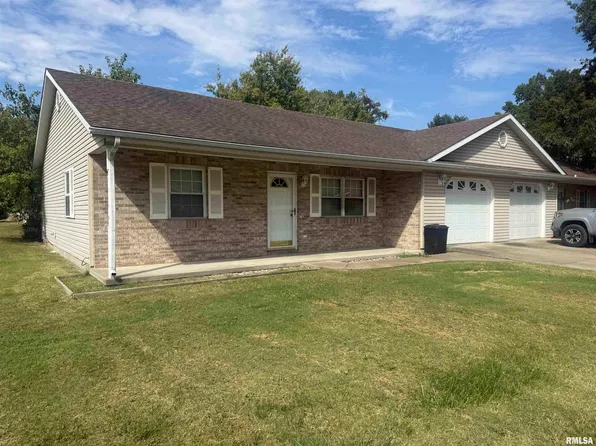 719 E Benson St, Herrin, IL 62948