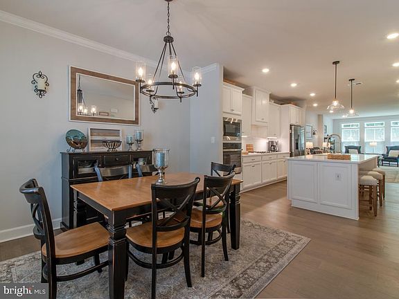 3rd image of 22152 Dune Cir #33