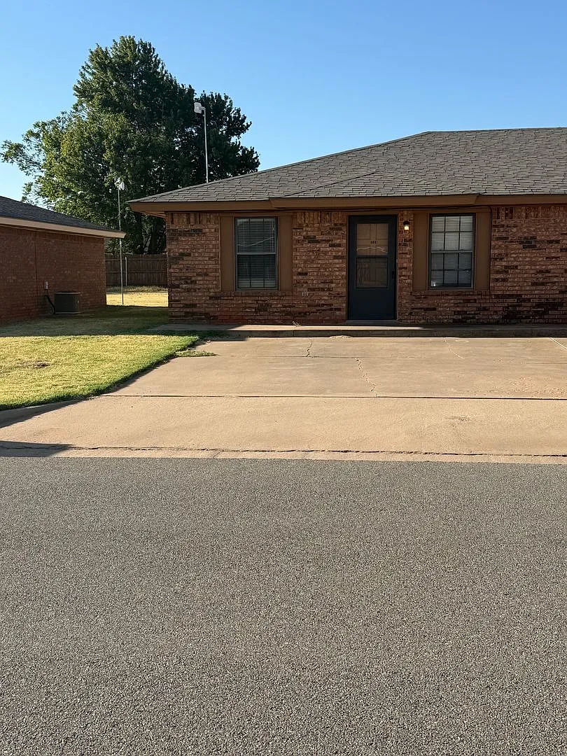 2 bedroom 1 bath apartment — Photo 1