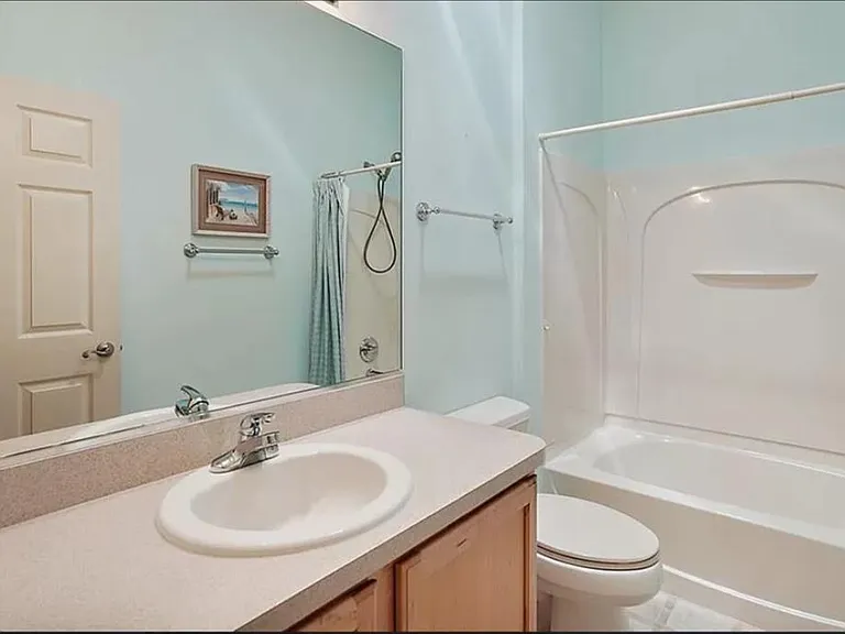 2678 Suffolk St — Photo 16