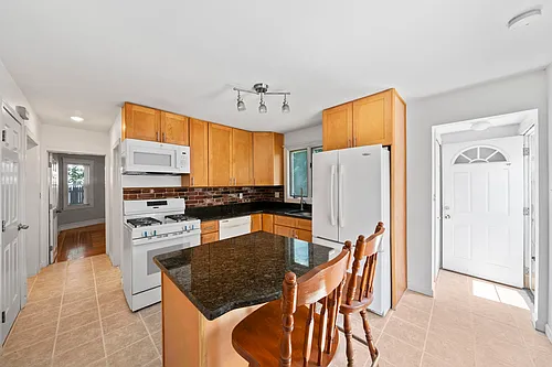 12 Rosemont Rd #1 Photo 1 12 Rosemont Rd #1 Photo 1