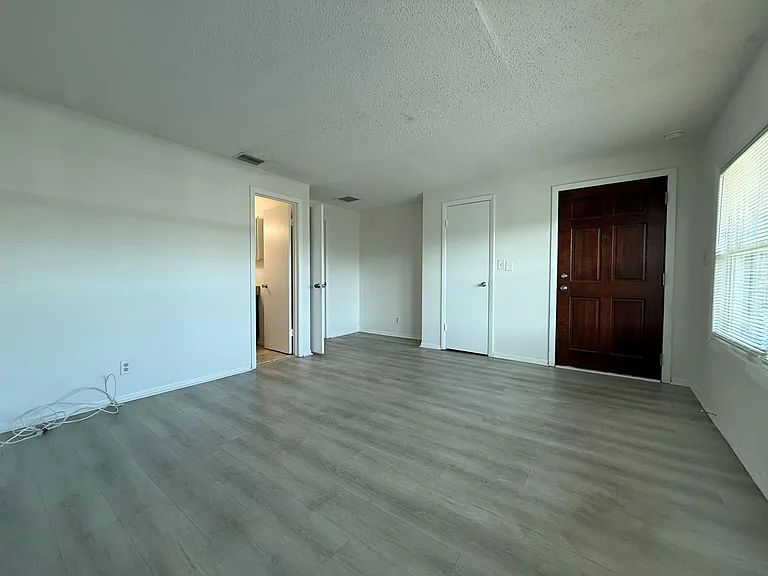 347 Gulfstream Rd — Photo 12
