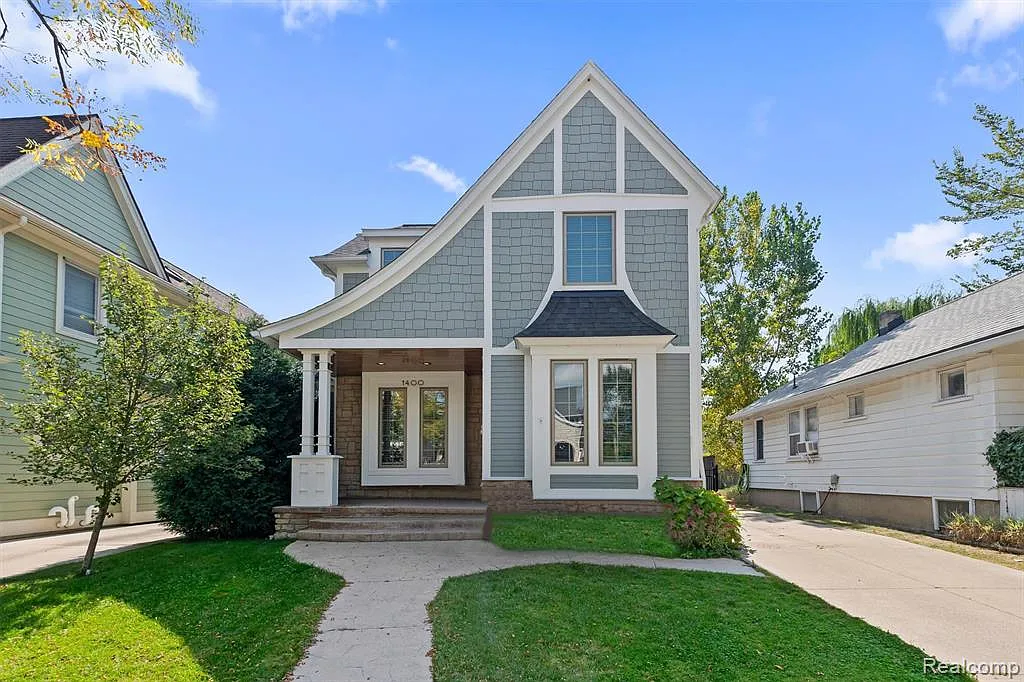 3 bed, 3.5 bath, 3236 sqft, $8,500 — Photo 1