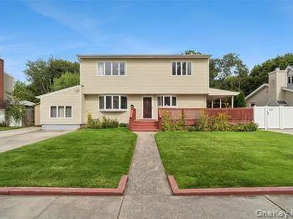 79 Elizabeth Drive, Bethpage, NY 11714