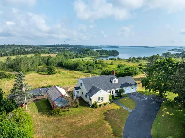 253 County Road, Lubec, ME 04652