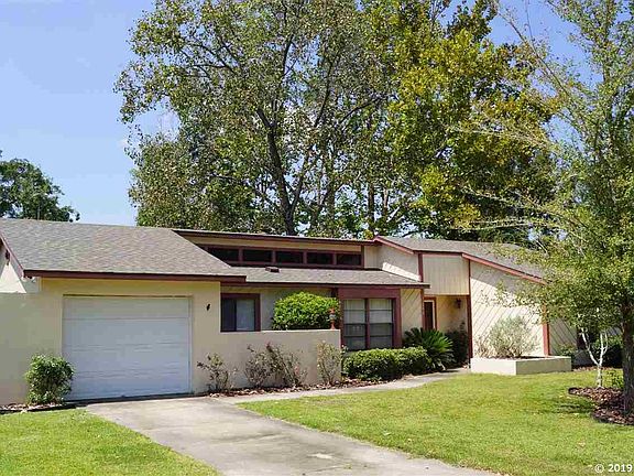 3rd image of 11040 NW 60th Dr