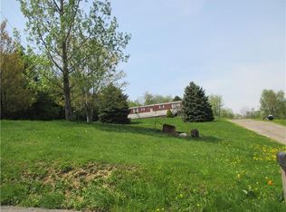 272 McCleary Rd, Hookstown, PA 15050