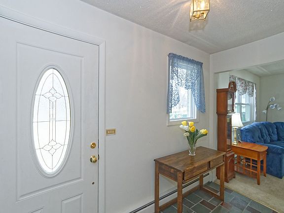 5th image of 9 W Terrace Ct