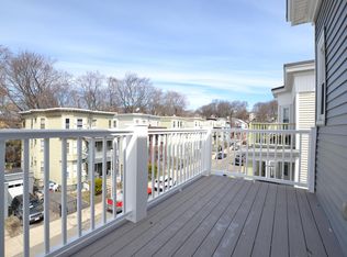 24 Vassar St FLOOR 3, Dorchester, MA 02121