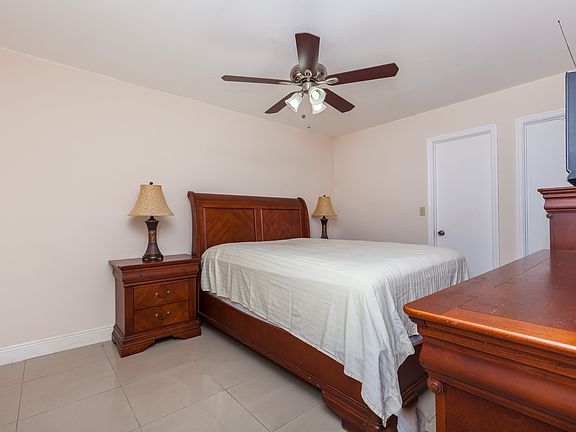 5th image of 2740 W 63rd Pl #21-25