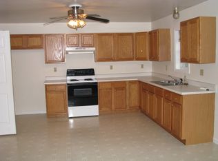 505 Von Bergen St APT 4, Old Forge, PA 18518