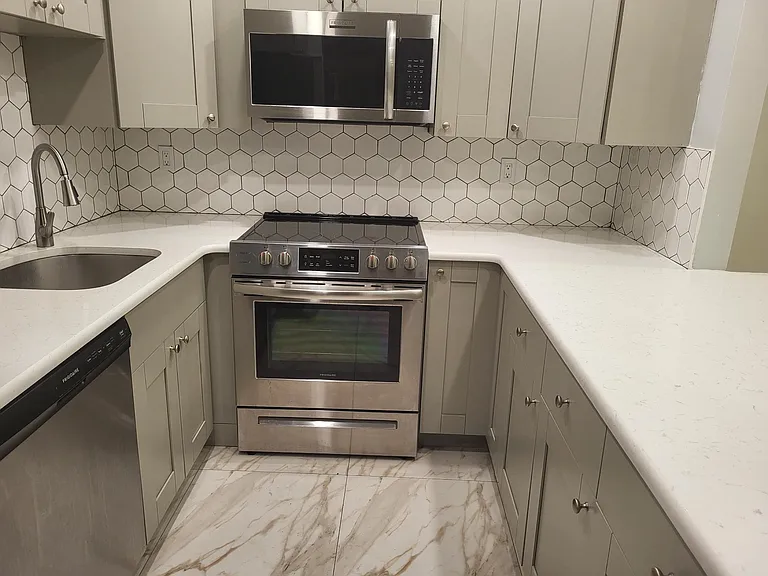 7430 Kennedy Blvd #103 — Photo 6