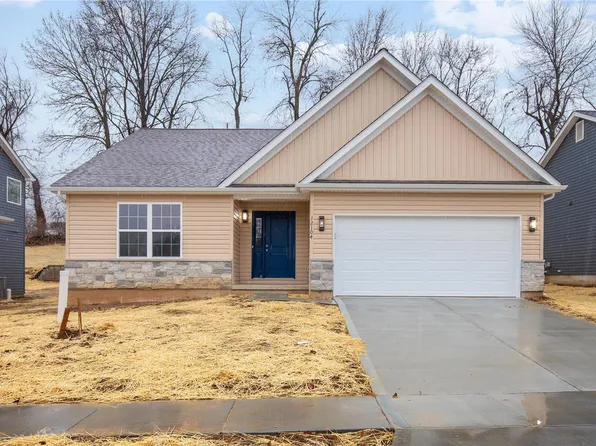 12104 Rose Mdws, Maryland Heights, MO 63043