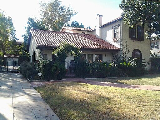 1st image of 230 E Fern Ave