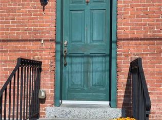 9 Cook St #4, Lincoln, RI 02865