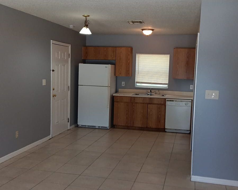 1st image of 3207 N 49th St
