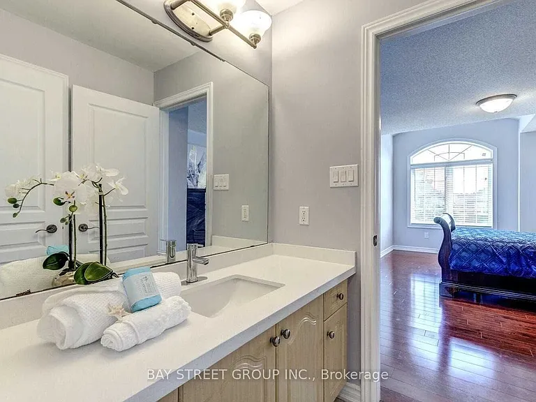 134 Ascalon Dr #UPPER — Photo 20