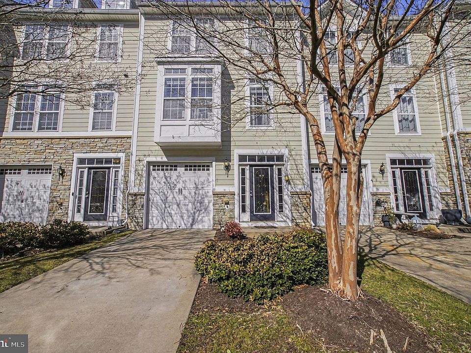 1st image of 307 Monroe Point Dr