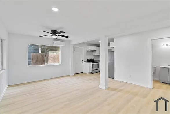 2 bed, 750 sqft, $1,150 — Photo 3