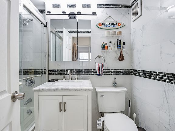 5th image of 345 E 56th St APT 14-A