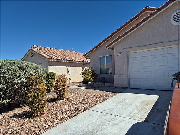 4th image of 705 Alecandro Daniel Ave