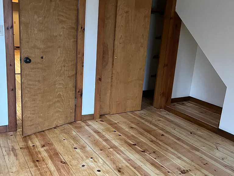 21 Elm St #4 — Photo 3