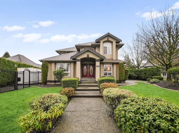 19066 63b Ave, Surrey, BC V3S 8G5
