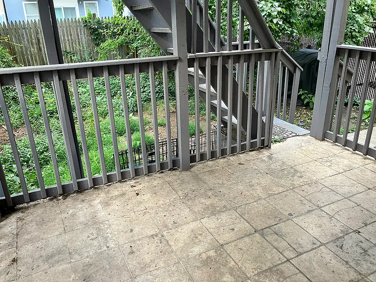 Private Backyard Deck