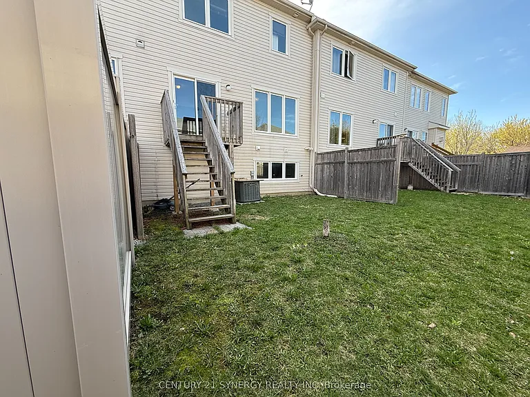 921 Messor Cres — Photo 25