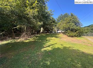 153 Pineway Ln, Thurmond, NC 28683