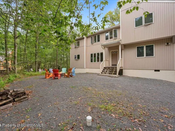 78 Waterfront Way, Gouldsboro, PA 18424