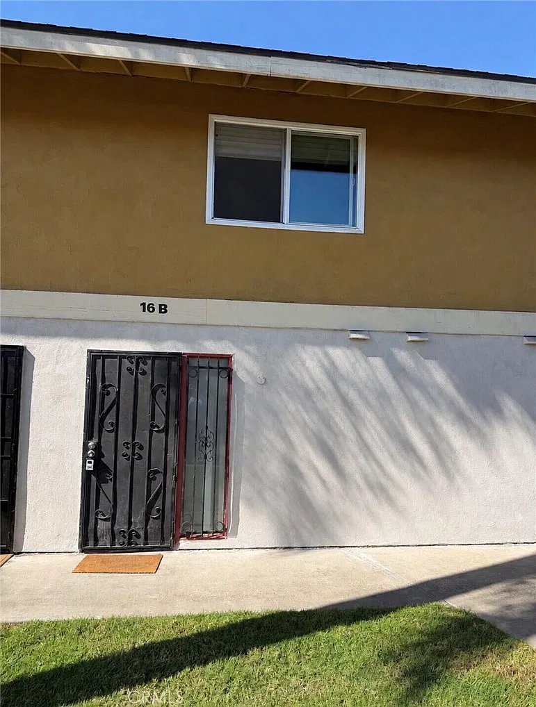 2 bed, 1094 sqft, $3,095 — Photo 2