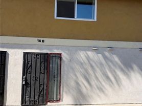 624 S Sullivan St, Santa Ana, CA