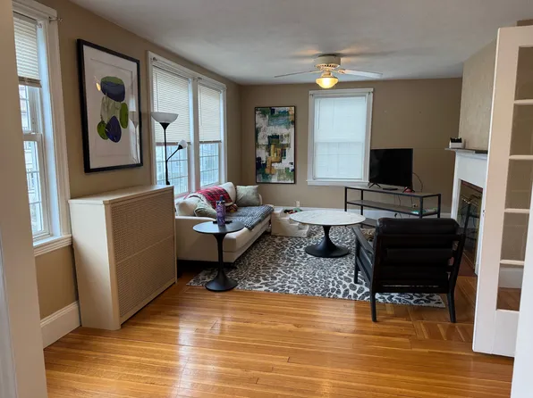 18 Newcastle Rd Floor 2, Brighton, MA 02135