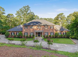 15 Stonehaven Dr, Signal Mountain, TN 37377