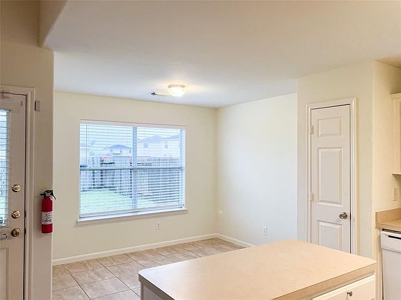 4th image of 7214 Shining Mist Ln