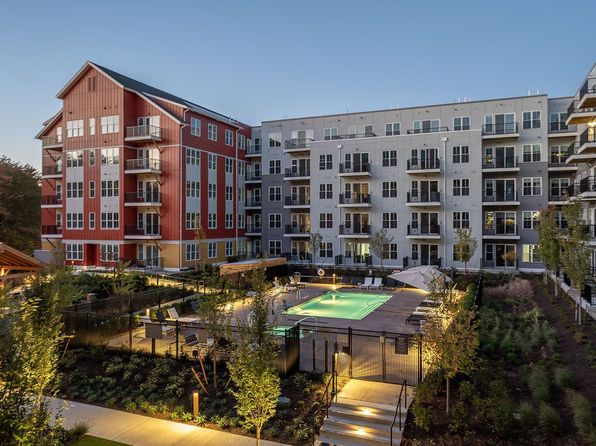 3000 Green District Blvd #3384