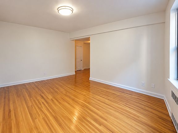 2nd image of 1180 Ocean Pkwy #406