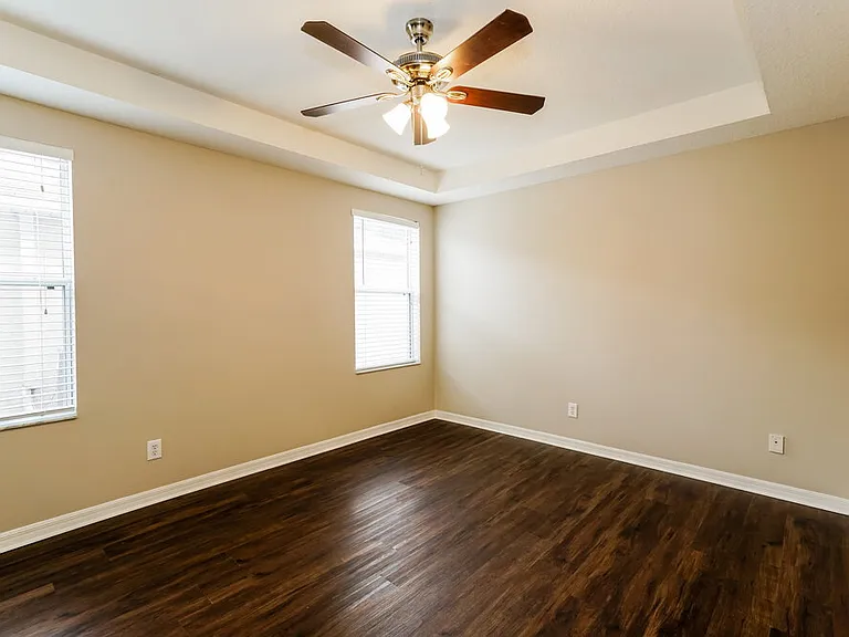 1405 Marsh Wood Dr — Photo 10