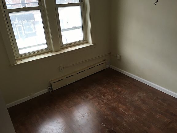 2nd image of 2324 Steinway St APT 2L