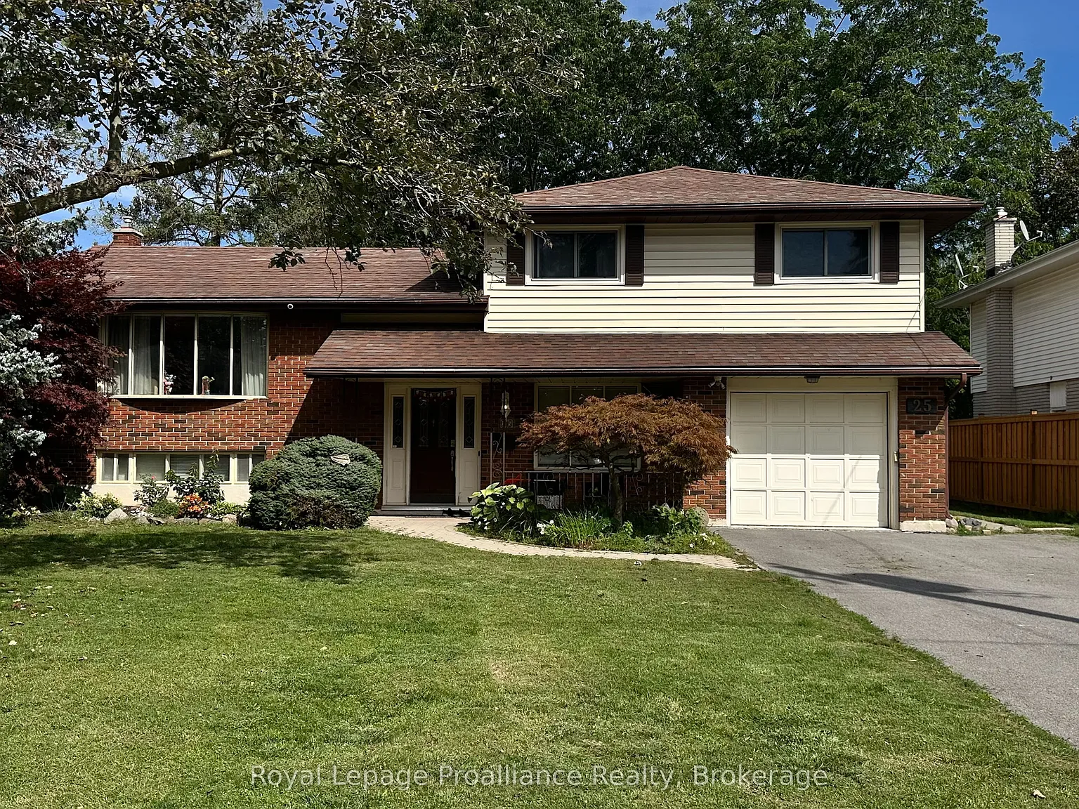 4 bed, $2,800 — Photo 2