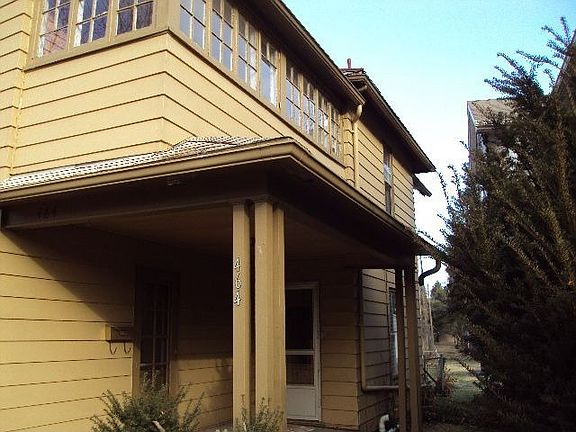 2nd image of 464 Granville St