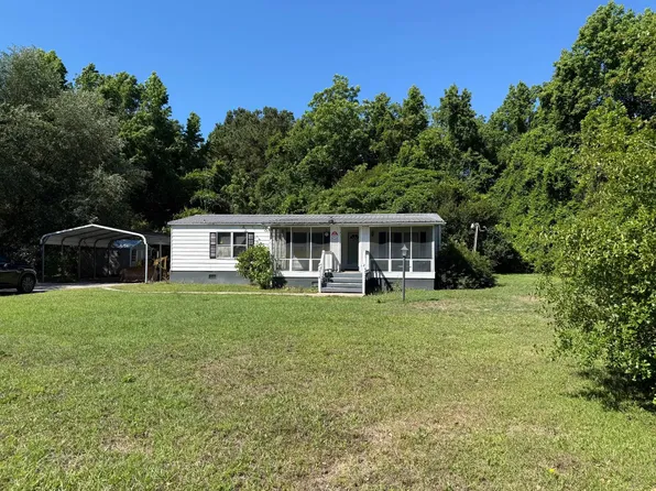 1716 Hicks Rd, Turbeville, SC 29162